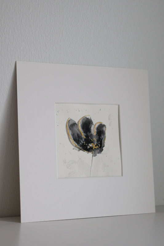 Textured mini flower II 25x25cm