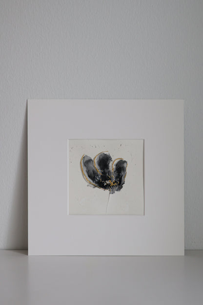 Textured mini flower II 25x25cm